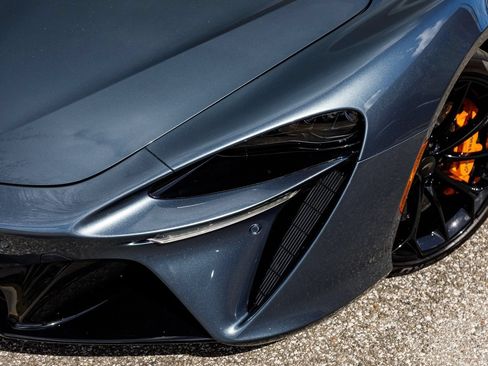 New 2026 McLaren Artura RWD image 27