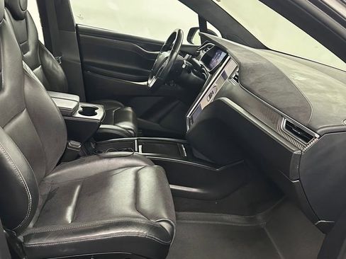 Used 2016 Tesla Model X Performance image 37