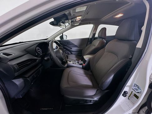 Used 2024 Subaru Crosstrek 2.0i Premium image 13