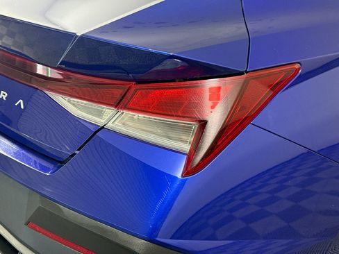 Used 2024 Hyundai Elantra SE image 33