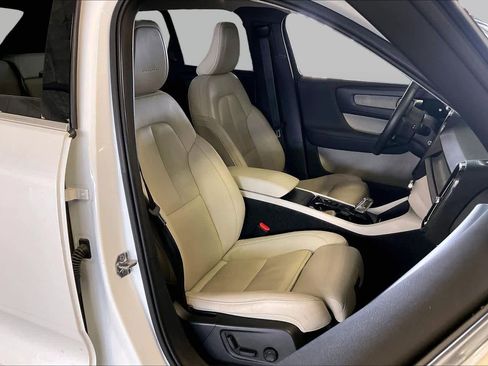 Used 2019 Volvo XC40 T5 Inscription AWD/4WD image 8