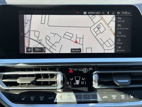 Used 2022 BMW 330i Sedan w/ Driving Assistance Package image 12