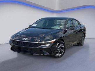 Used 2025 Hyundai Elantra Sport FWD video 2