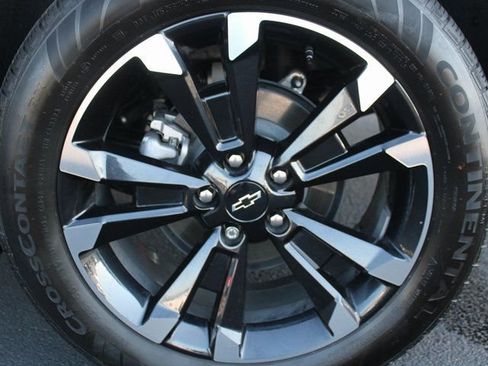 New 2026 Chevrolet Equinox RS w/ LPO, Floor Liner Package image 9