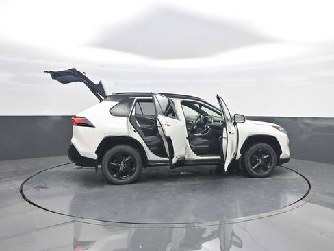 Used 2019 Toyota RAV4 XSE w/ Carpet Mat Package AWD/4WD image 50