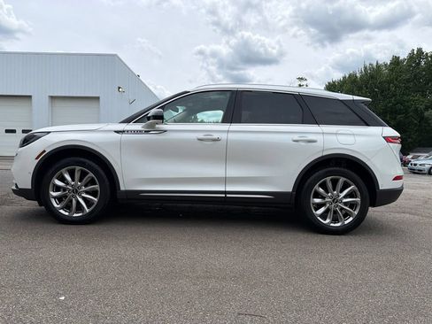 Used 2022 Lincoln Corsair AWD w/ Premium Package image 10