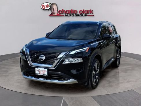Used 2023 Nissan Rogue Platinum FWD image 1