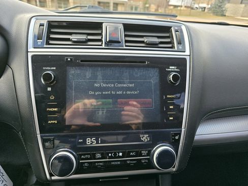 Used 2018 Subaru Outback 2.5i Premium image 22