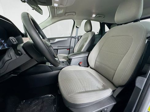 Certified 2022 Ford Escape SE w/ Convenience Package image 11