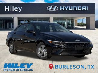 New 2026 Hyundai Elantra SE video 2