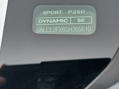 Used 2025 Land Rover Discovery Sport Dynamic SE AWD/4WD image 37
