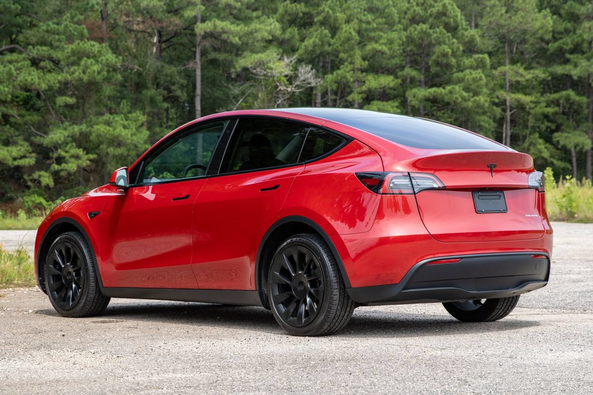 Used 2023 Tesla Model Y Long Range AWD/4WD image 8