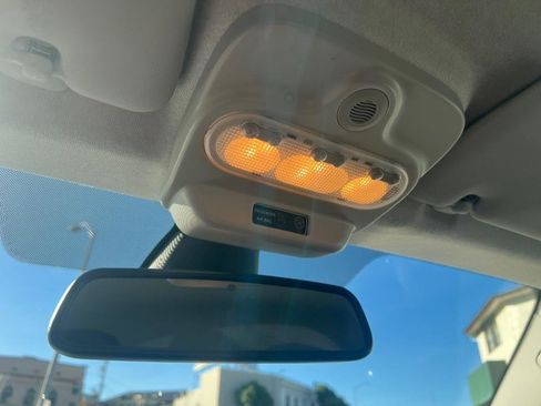 Used 2018 smart fortwo electric drive image 24