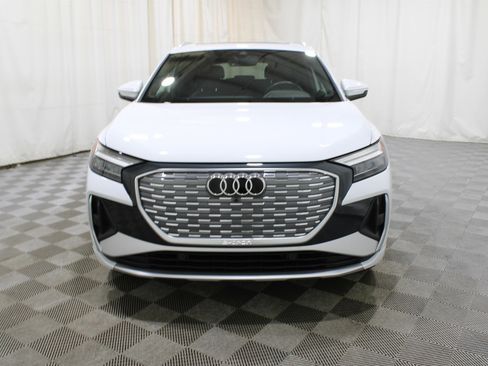 Used 2024 Audi Q4 e-tron Premium Plus image 32