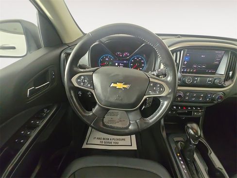 Used 2022 Chevrolet Colorado Z71 image 12
