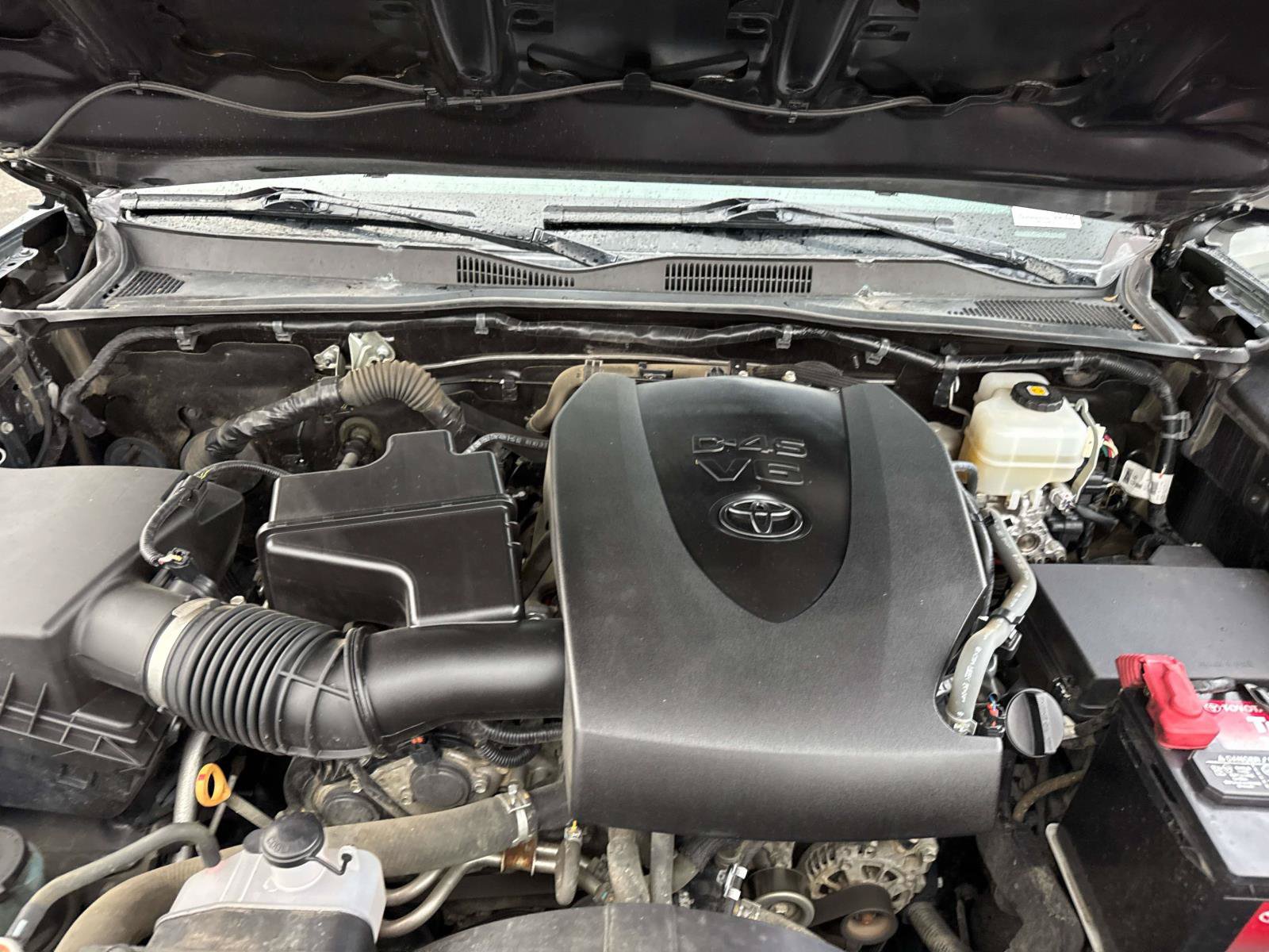 Used 2019 Toyota Tacoma TRD Off-Road w/ Technology Package AWD/4WD image 10