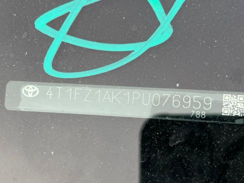 Used 2023 Toyota Camry XLE image 23