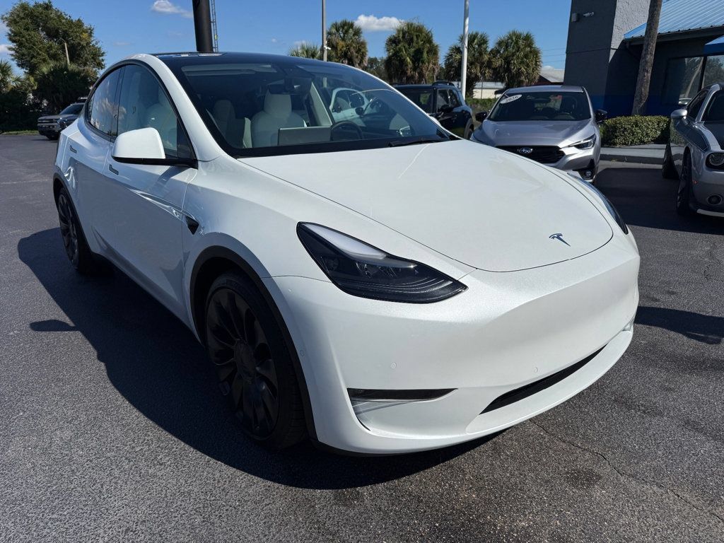 Used 2022 Tesla Model Y Performance AWD/4WD image 3