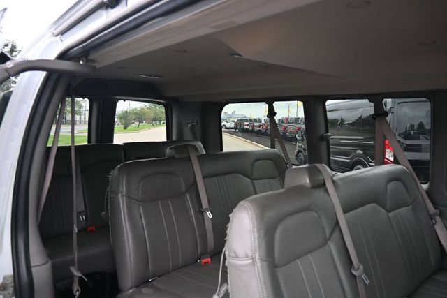 Used 2023 Chevrolet Express 3500 LS RWD image 17