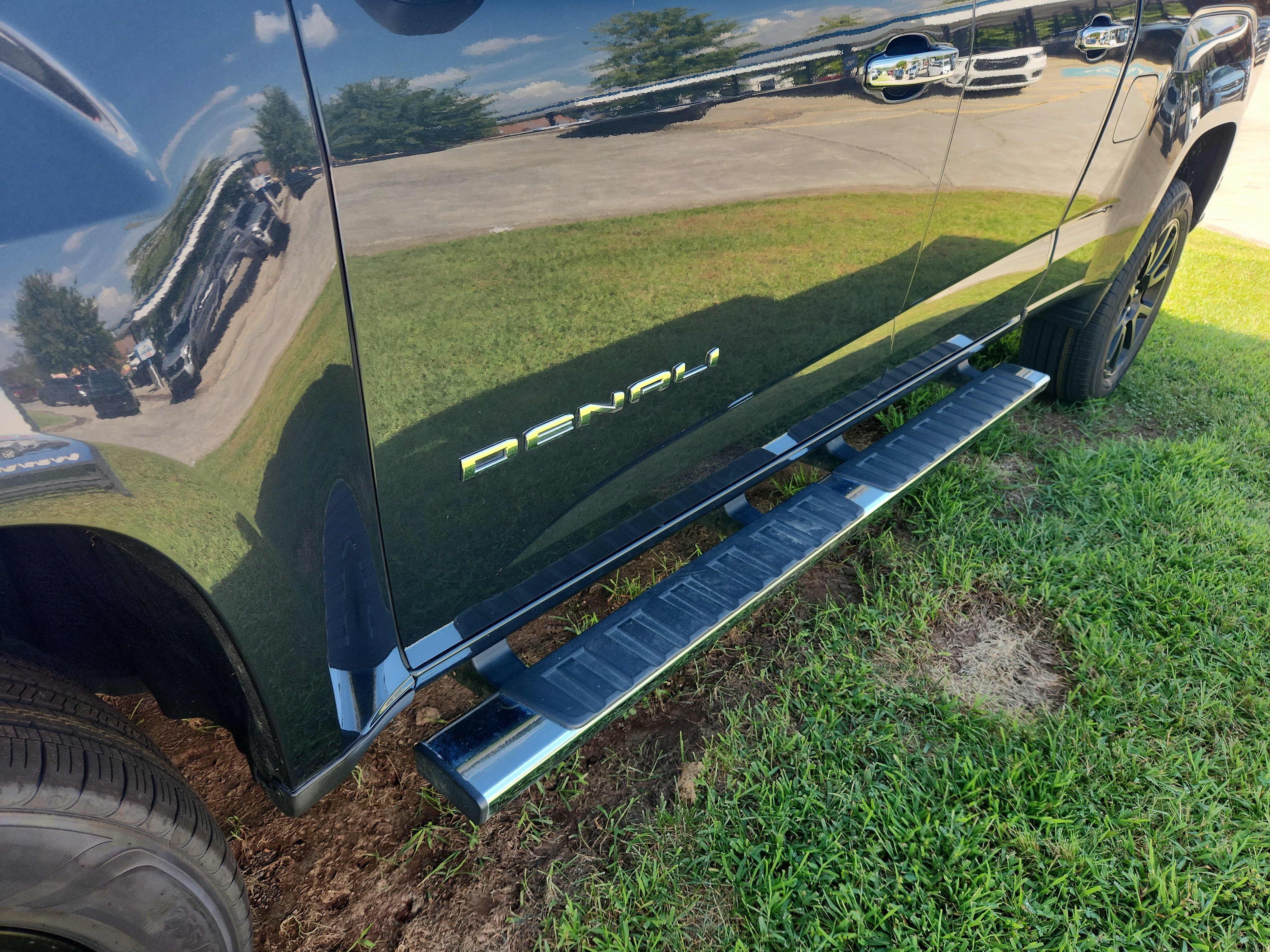 Used 2022 GMC Canyon Denali AWD/4WD image 9