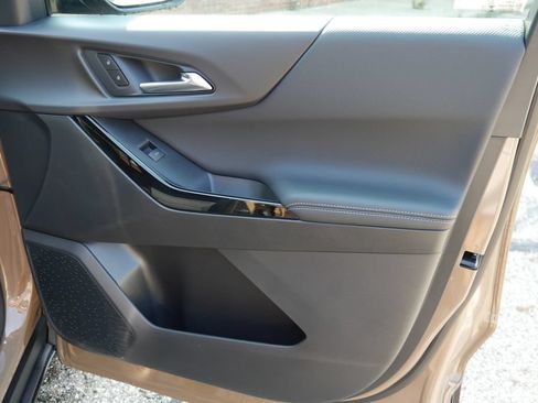 New 2027 Chevrolet Equinox LT FWD image 10