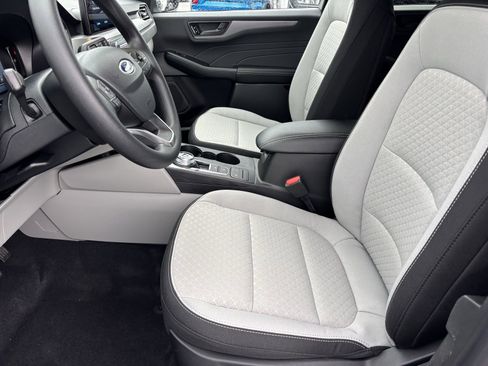 New 2026 Ford Escape Active image 17