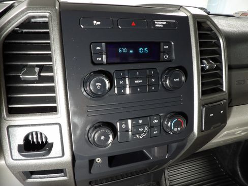 Used 2019 Ford F250 XL RWD image 17