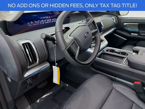 New 2025 Ford Expedition Platinum w/ Driver's Package image 9