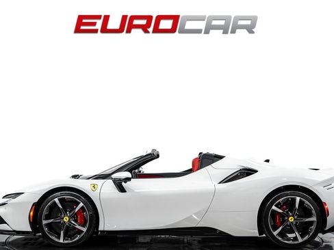 Used 2024 Ferrari SF90 Spider AWD/4WD image 2