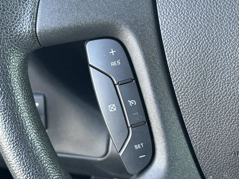 Used 2023 GMC Savana 2500 w/ Driver Convenience Package image 6