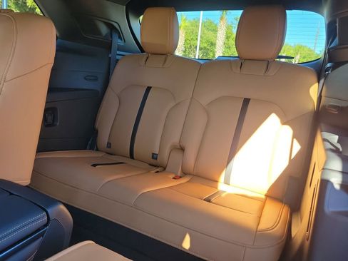 Certified 2025 MAZDA CX-90 3.3 Turbo S w/ Premium Plus image 12