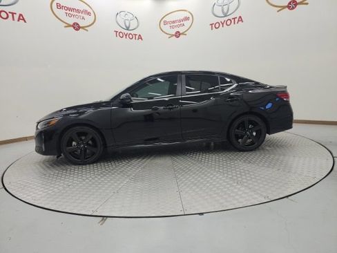 Used 2024 Nissan Sentra SR w/ SR Premium Package FWD image 5