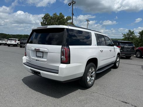 Used 2019 GMC Yukon XL SLT w/ Open Road Package AWD/4WD image 5