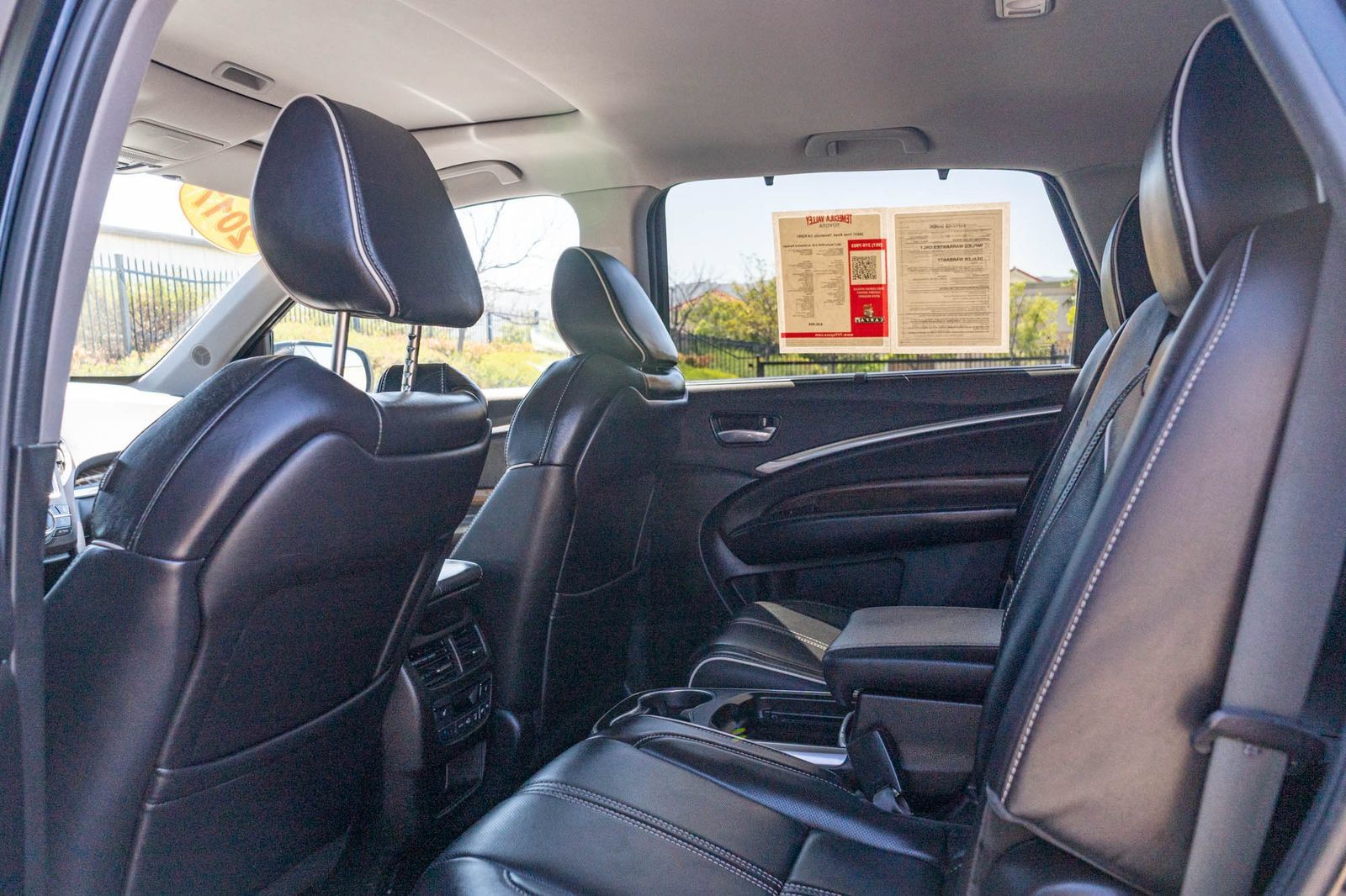 Used 2017 Acura MDX w/ Advance Package FWD image 16