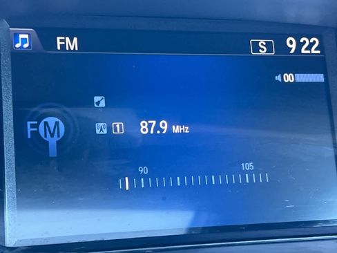 Used 2017 Acura TLX V6 FWD image 19