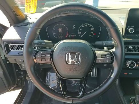 Used 2023 Honda Civic Sport image 16