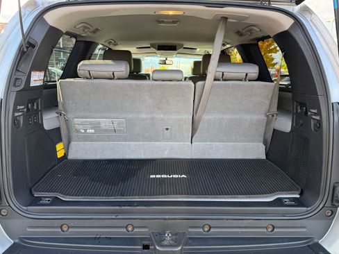 Used 2017 Toyota Sequoia Platinum image 21
