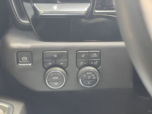 Used 2025 Chevrolet Silverado 2500 LT AWD/4WD image 18