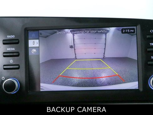 Used 2025 Hyundai Elantra Sport FWD image 18