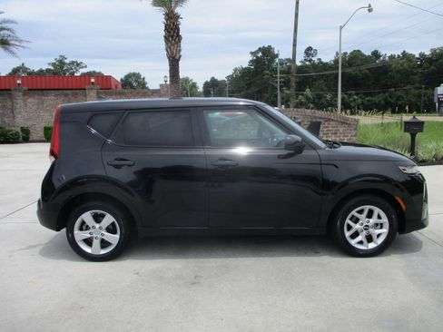 Used 2021 Kia Soul S FWD image 16
