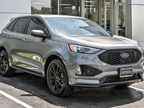 Certified 2023 Ford Edge ST-Line AWD/4WD image 9