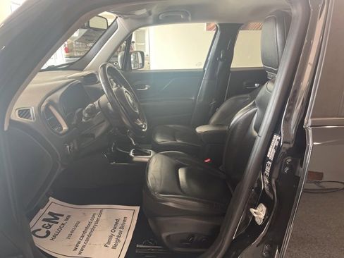 Used 2020 Jeep Renegade Limited image 10