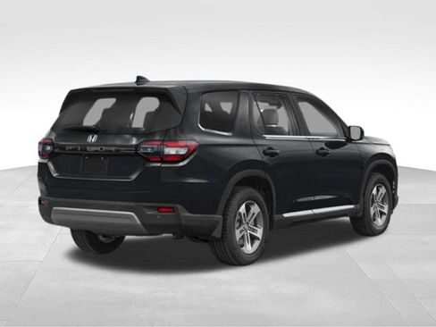 Used 2025 Honda Pilot EX-L image 2