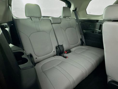 Used 2025 Honda Pilot EX-L image 36