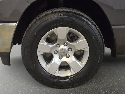 Used 2019 RAM 1500 Big Horn AWD/4WD image 30