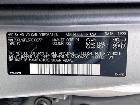 Used 2024 Volvo S60 B5 Plus image 43