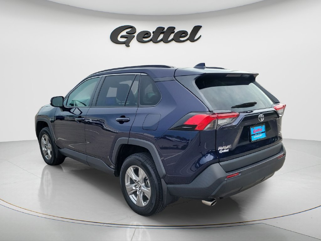 Used 2025 Toyota RAV4 XLE FWD image 7