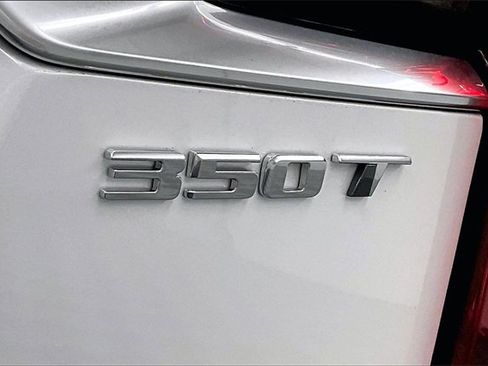 Used 2024 Cadillac XT6 Luxury image 8