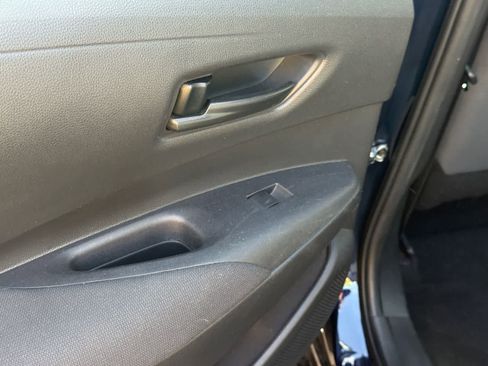 Used 2023 Toyota Corolla LE image 12