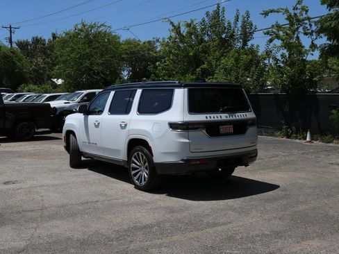 Used 2022 Jeep Grand Wagoneer Series II w/ Premium Group II AWD/4WD image 3